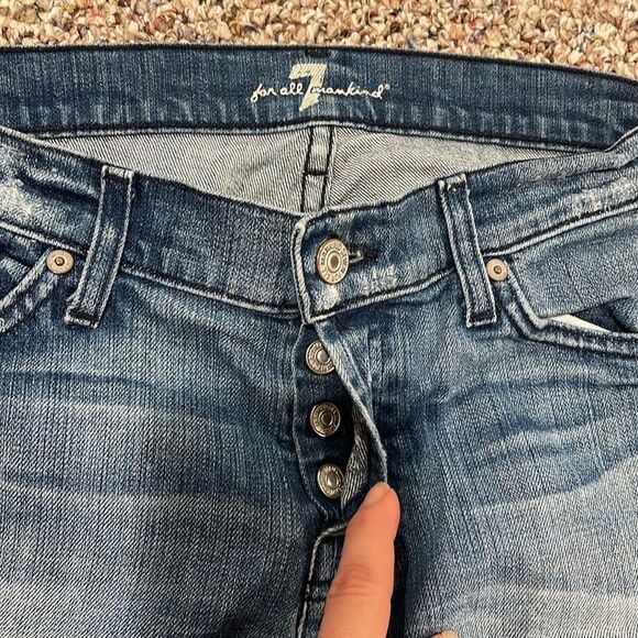 Size 26 Luxury Brand Shorts - Picture 2 of 8